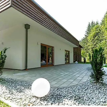 Grünau - Wimmergreuth Hotel *